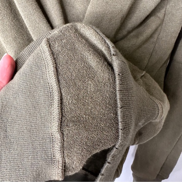 Pam & Gela Destroyed Cold Shoulder Sweatshirt Green P/0/XS - Picture 8 of 11